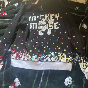 Disney Black and White pullover